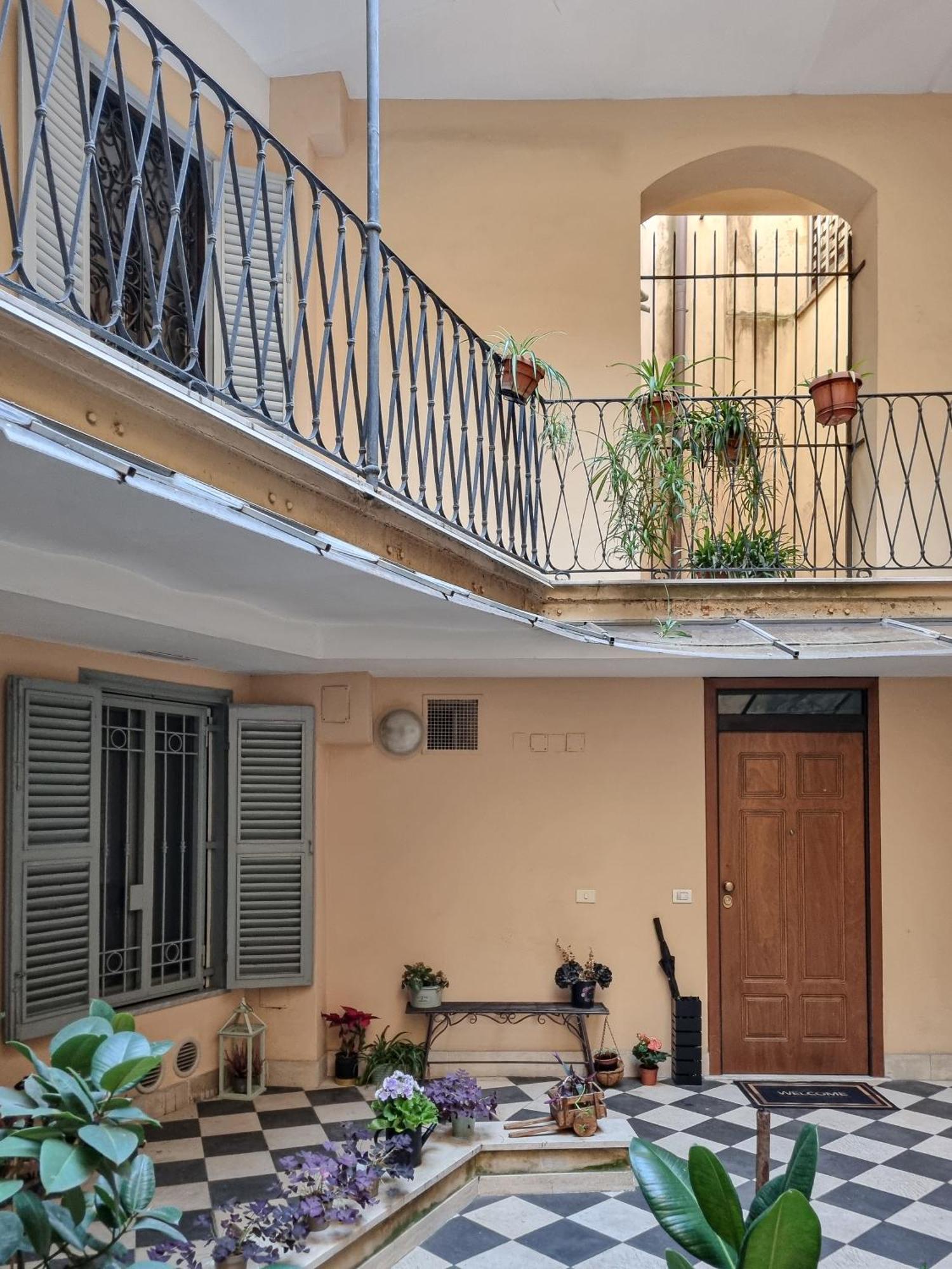 רומא Colosseum Luxury Suite מראה חיצוני תמונה